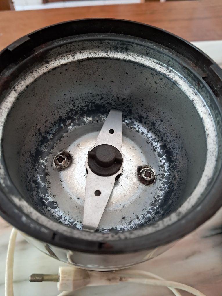 Moinho de café Moulinex