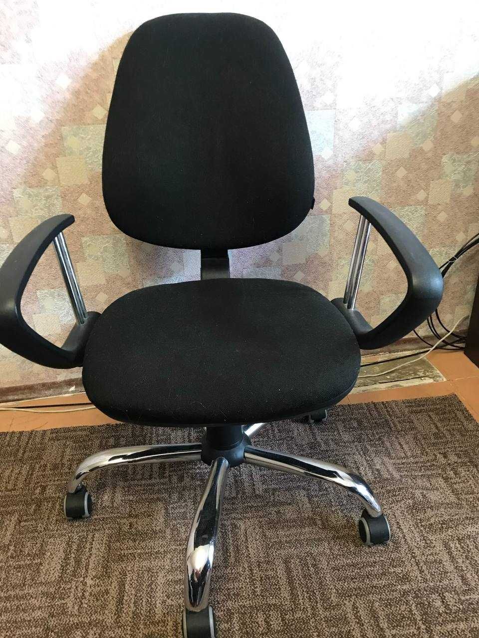 стул кресло офисное компьютерное с ручками, хром