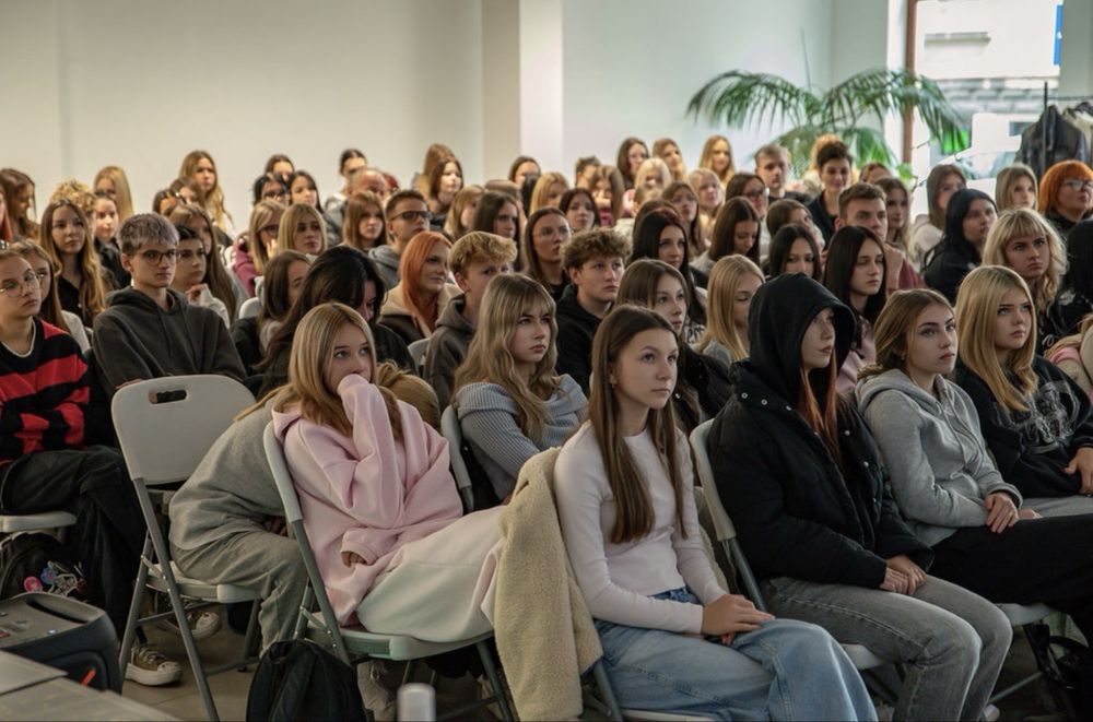 Szkolenie Fryzjerskie Szkolenie Barberskie Kurs Fryzjeski