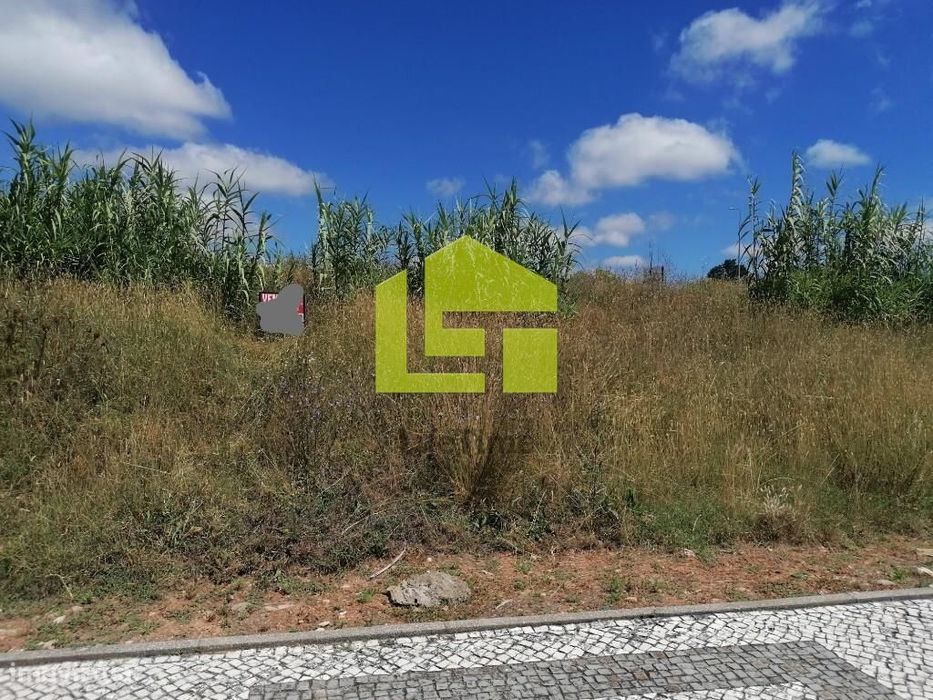 Terreno urbano para moradia isolada em Barreira Condeixa-a-Nova