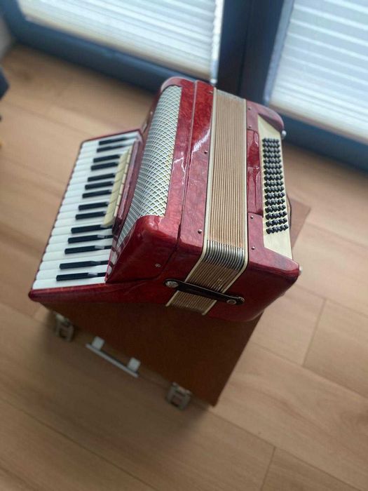 Akordeon Victoria II stan BDB 1966 rok Bydgoska Fabryka Akordeonów