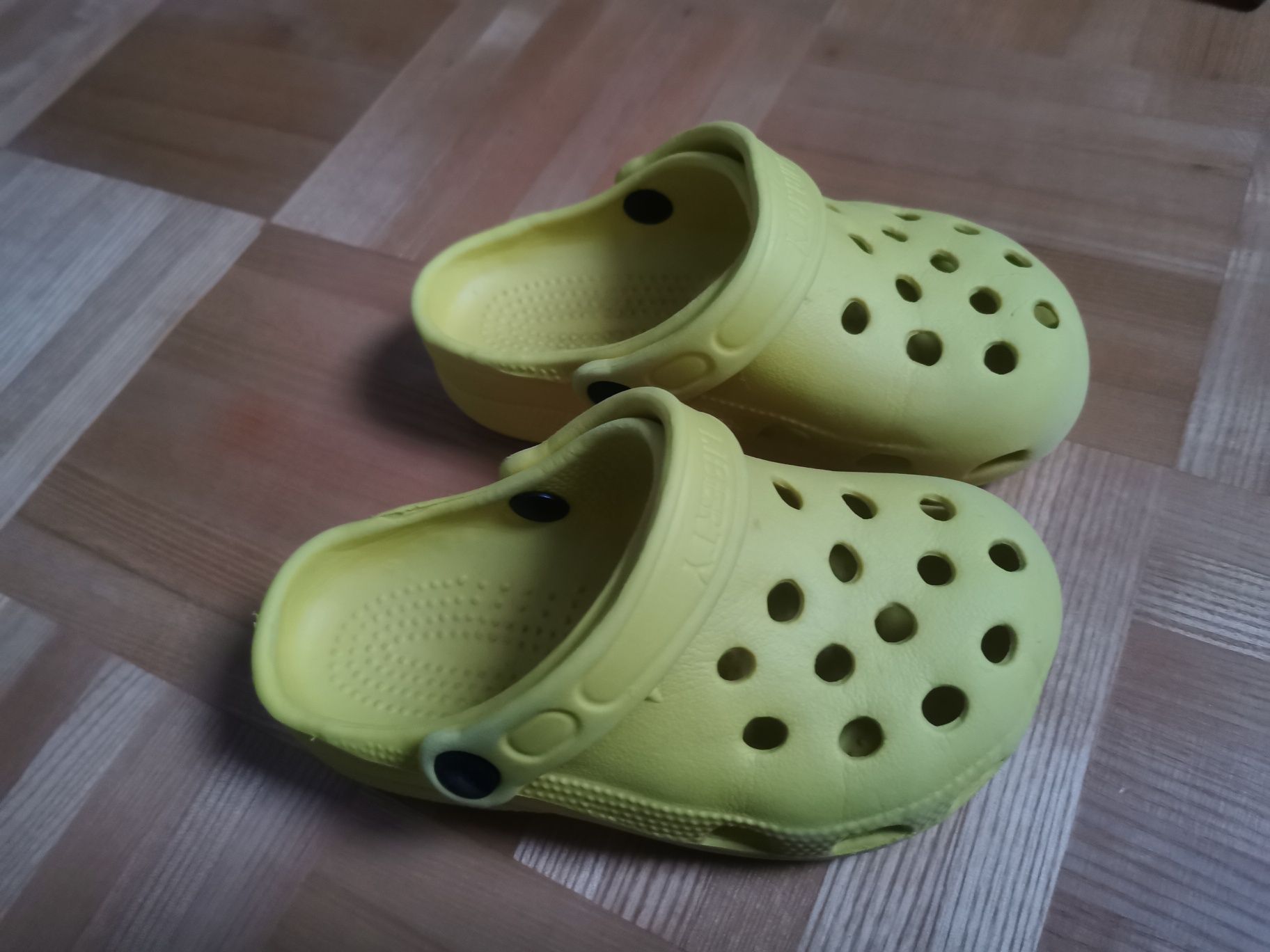 Buty Crocs r. 27 dziecięce zielone