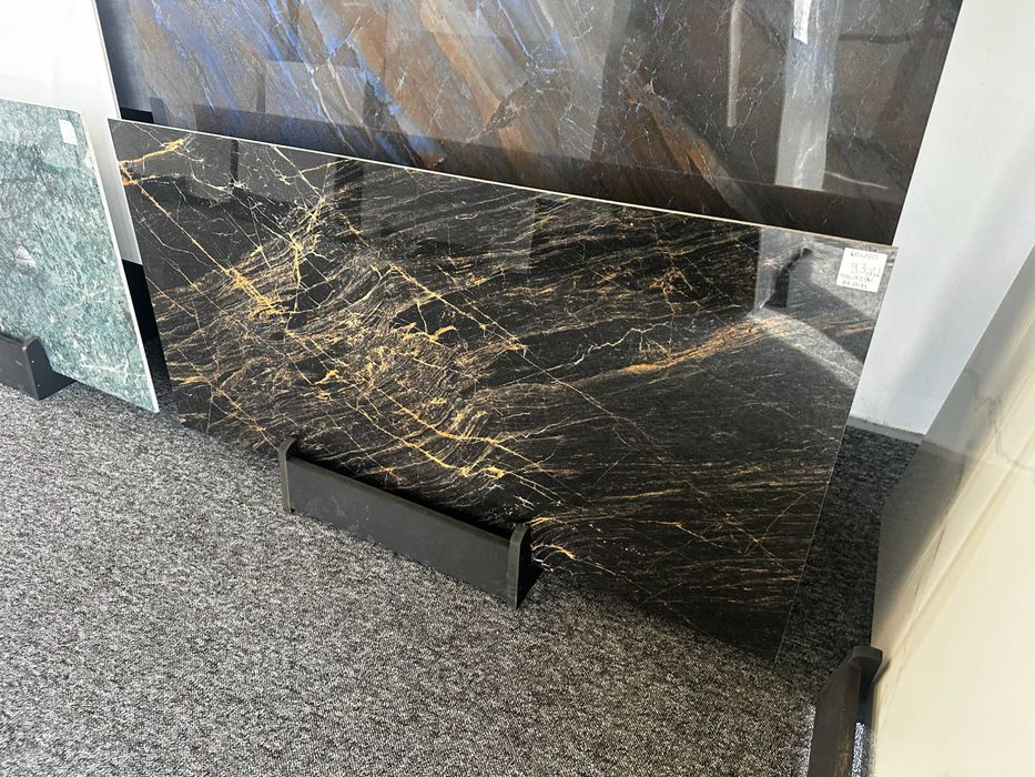 gres black flash poler  (gres czarny polerowany ) 60x120 gat.1