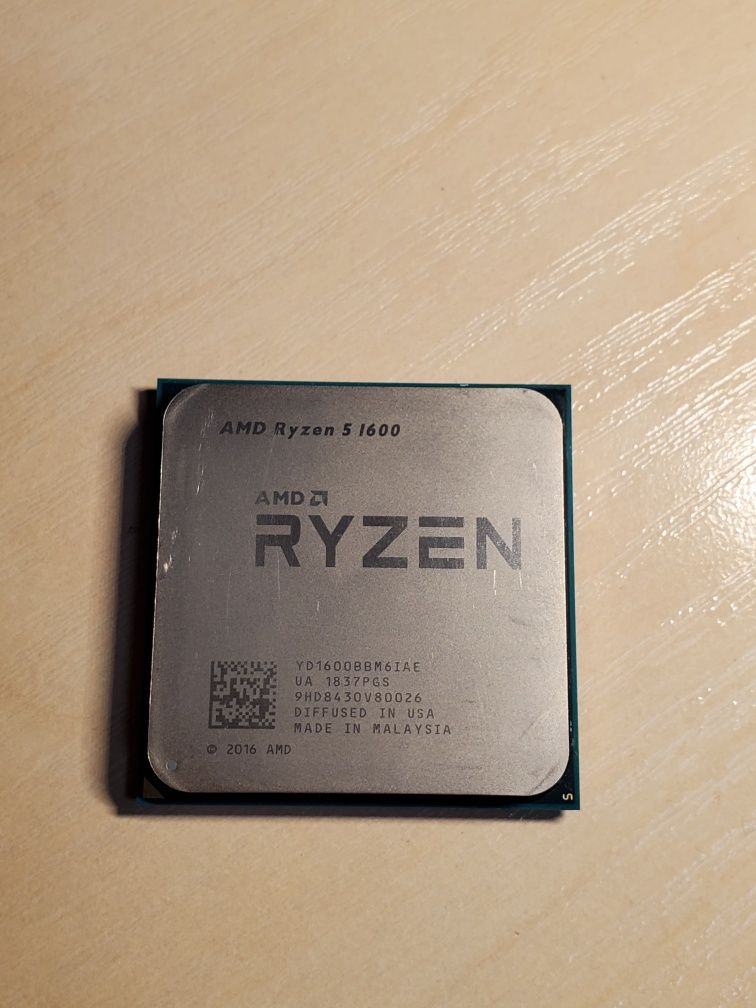 Процесор AMD Ryzen 1600