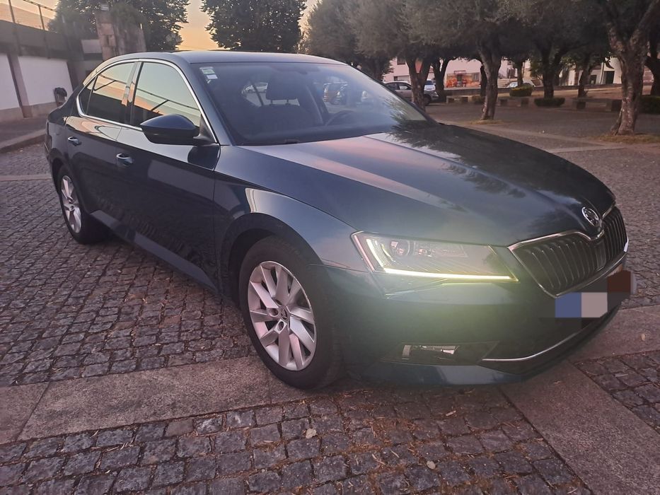 Skoda Superb 2.0 de 190 Cv 145 mil km