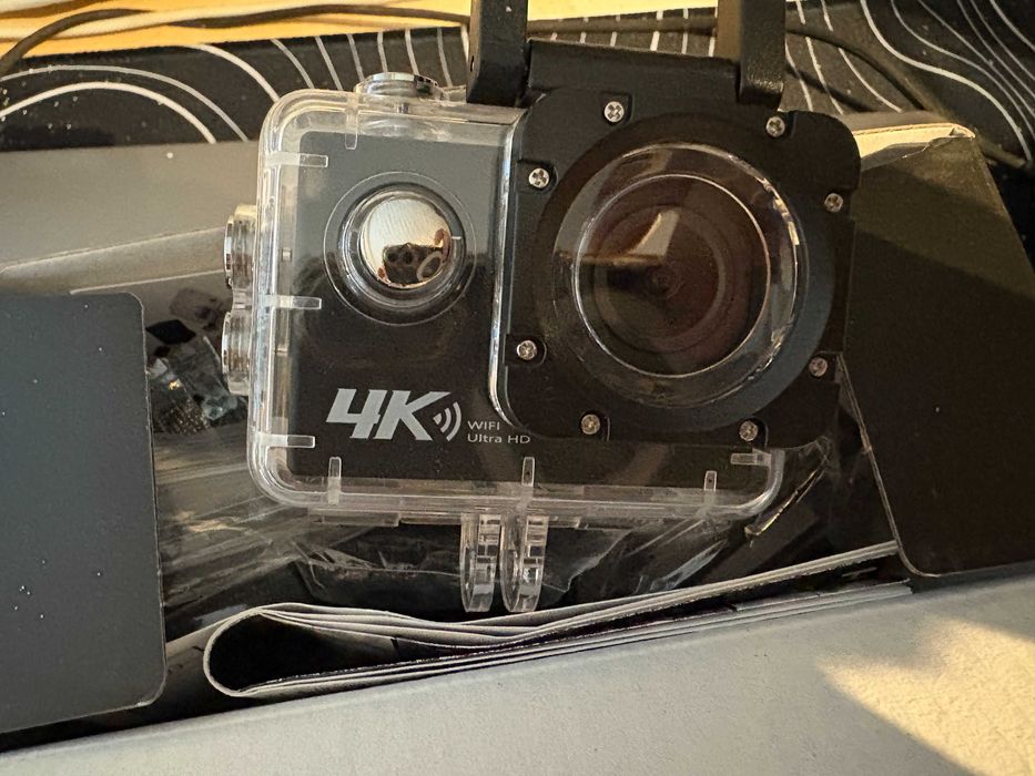 Kamera sportowa 4K WiFi Ultra HD z obudową wodoodporną