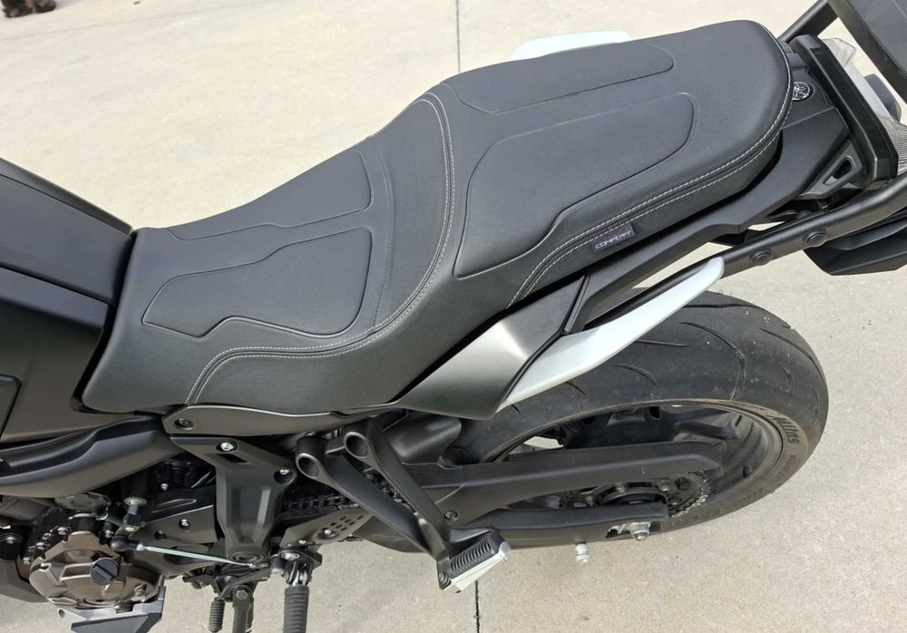 Banco Tracer 700 Confort