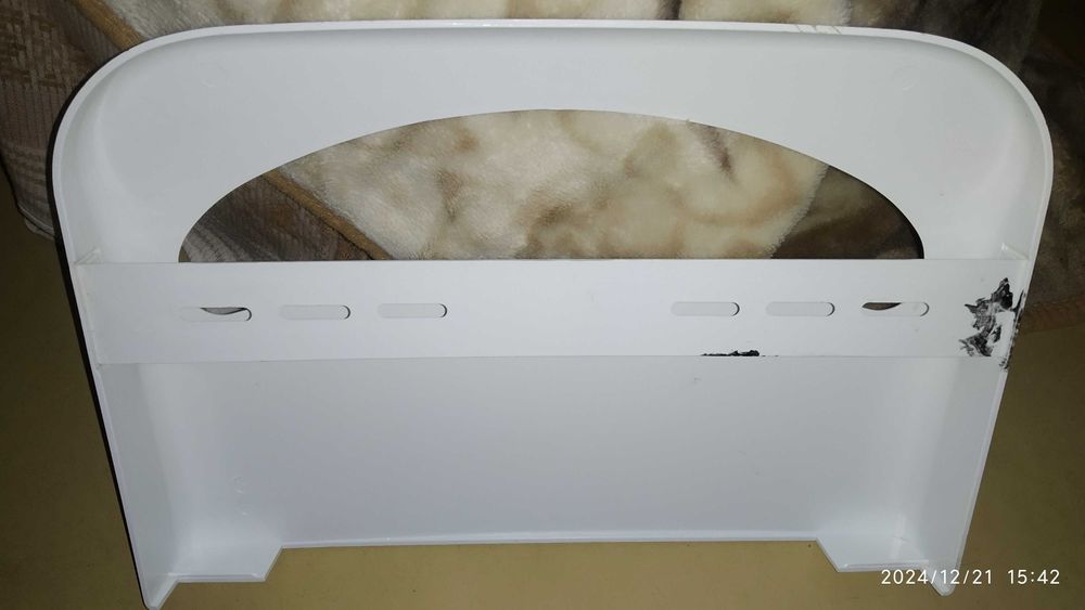 Диспенсер, тримач накладок на унітаз