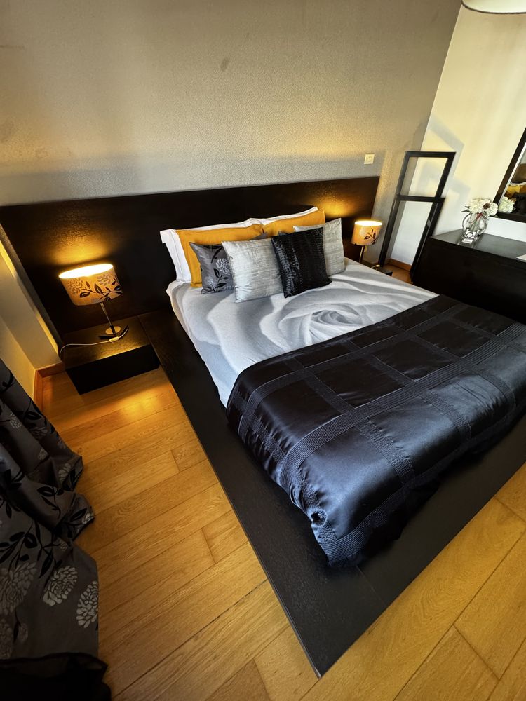 Cama de Casal  (Verniz Poliuretano)