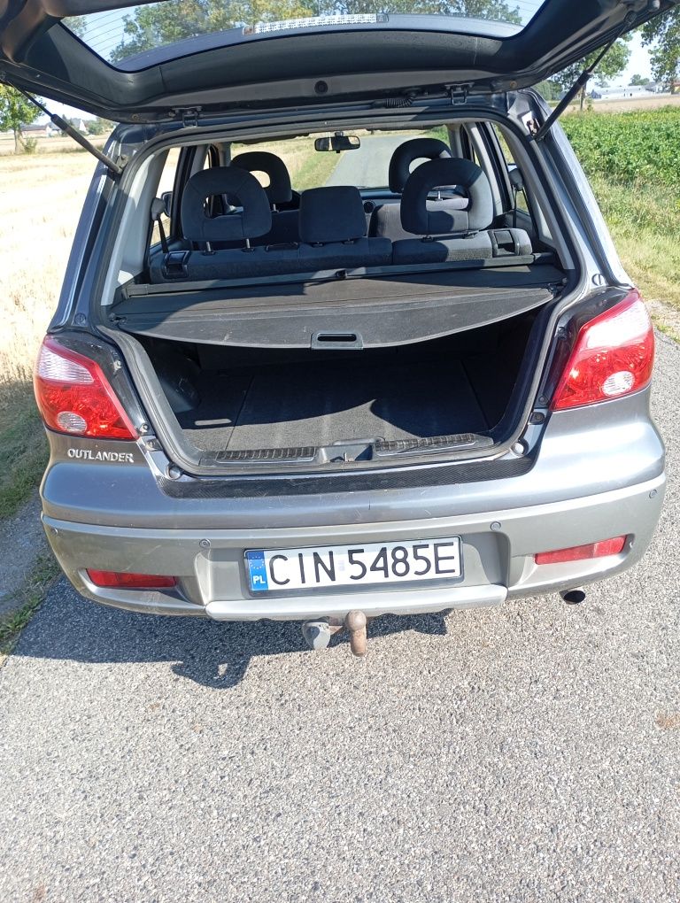 Mitsubishi Outlander 2006 4x4 niski przebieg