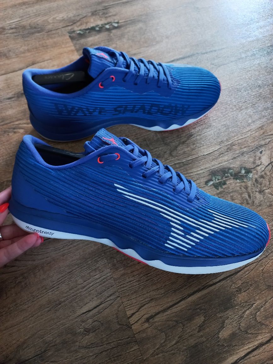 Кросівки Mizuno Wave Shadow 4 розмір 44.5 в см 29