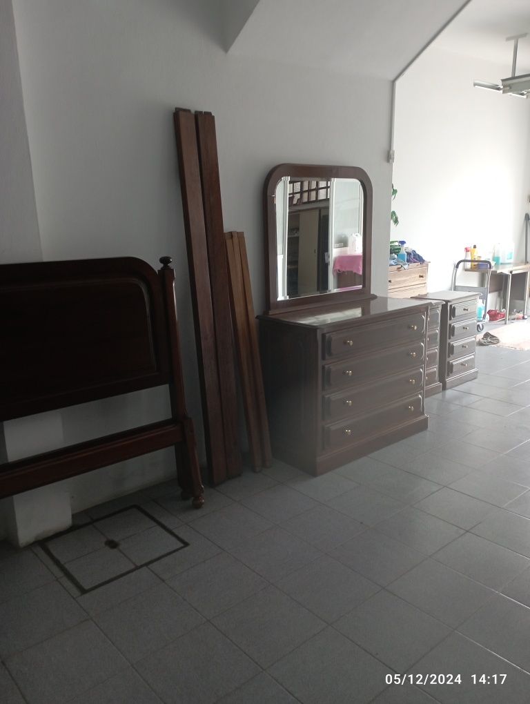 Quarto em castanho oportunidade