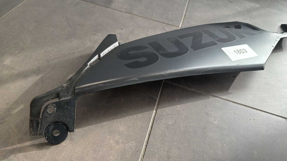 Osłona Owiewka Pług Lewy Suzuki GSX-R 600. 750 K6 K7 [1853]