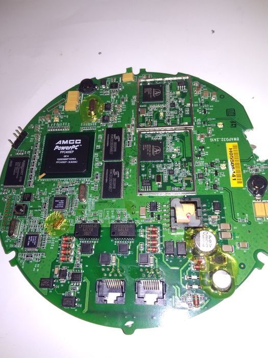 Материнская и другие платы:
1,2 фото -100 грн 
2,3 фото -40 грн 
4 фот