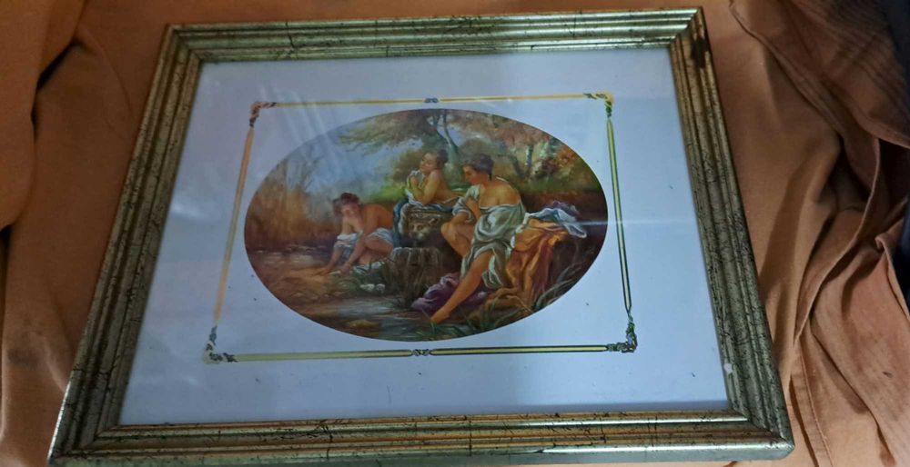 Quadro com Imagem e Moldura Antiga Dourada