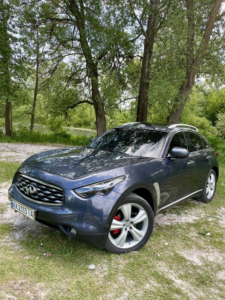 Продам Infiniti fx35 S51