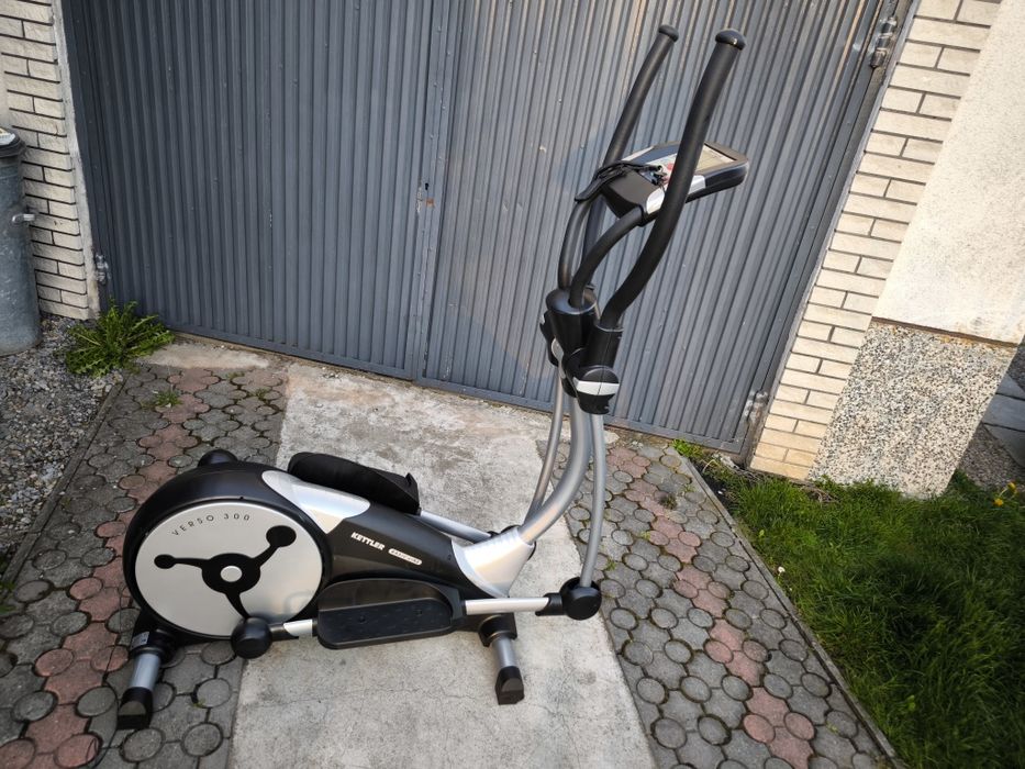 Orbitrek elektromagnetyczny firmy Kettler Model Verso 300.