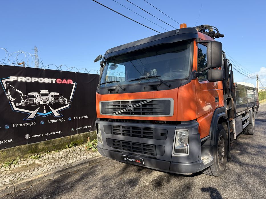 VOLVO FM360 COM GRUA HMF 1560 APENAS 600.000km ###OPORTUNIDADE###