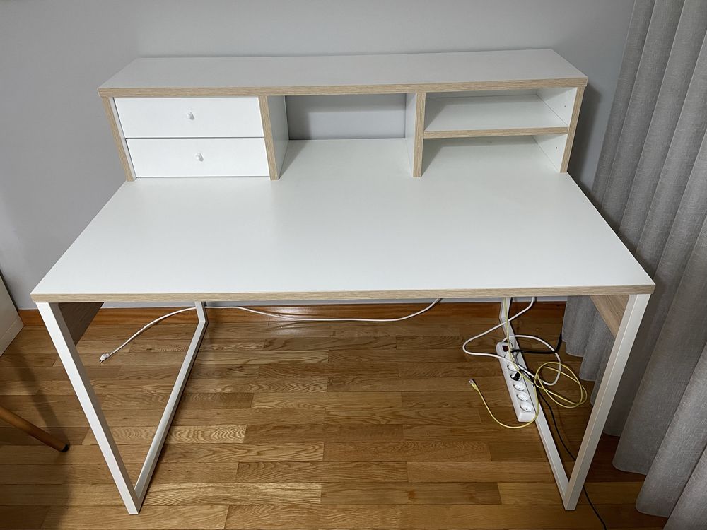 Secretaria + arumação IKEA