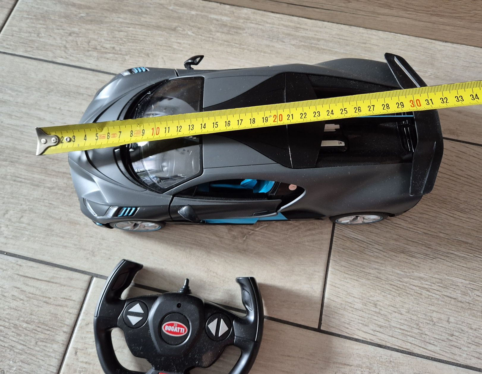 Rastar Bugatti Divo 1/14 samochód zdalnie sterowany jak nowy