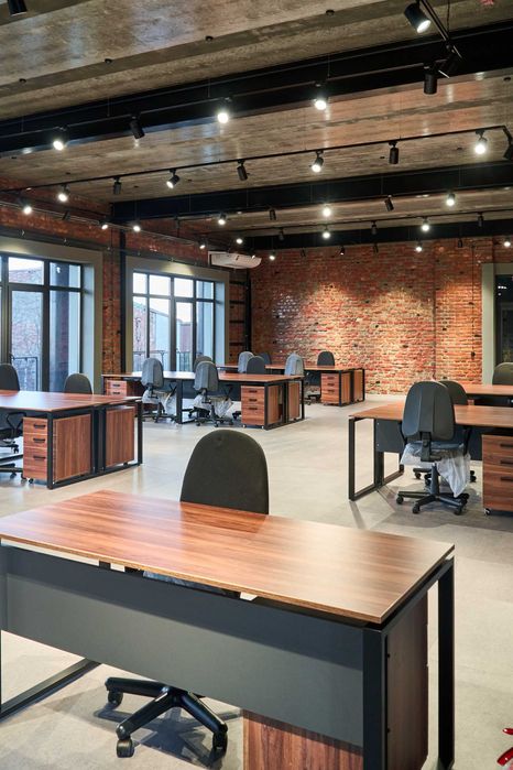 Офісні приміщення у бізнес-центрі PATRIOT в м. Ужгород