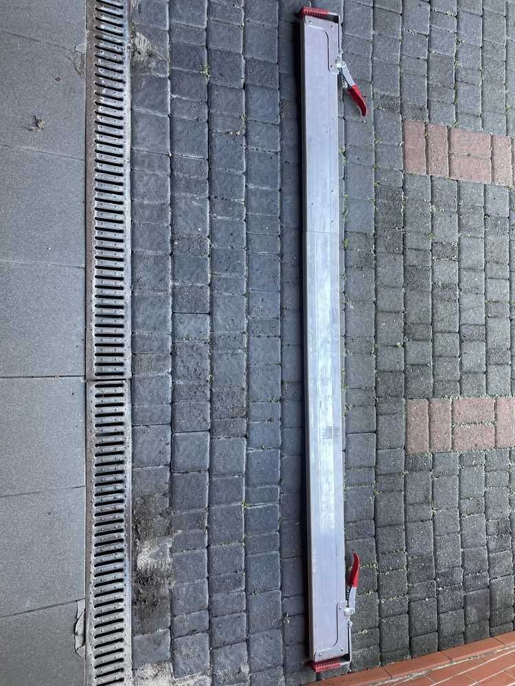 Belka zabezpieczająca ładunek, przegroda naburtowa