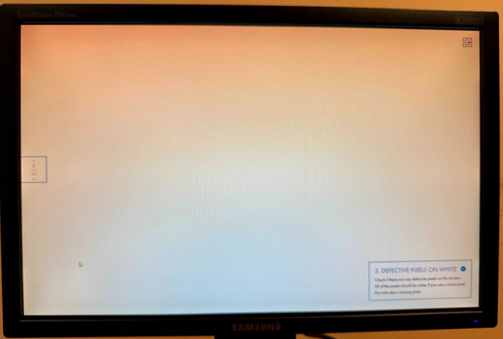 Monitor Samsung 2043NW 20" LCD 1680x1050 16:10 VGA, stan BDB