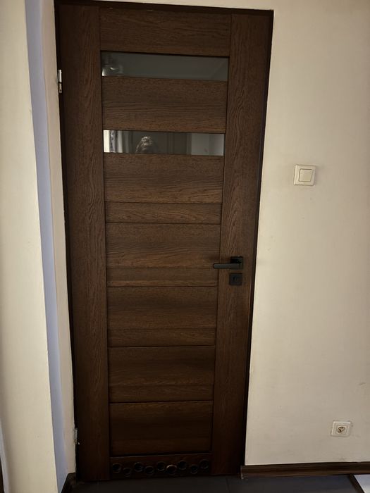 Drzwi łazienkowe.