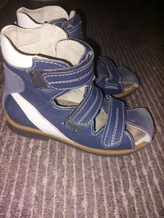 Ортопедичні босоніжки для хлопчика дівчинки