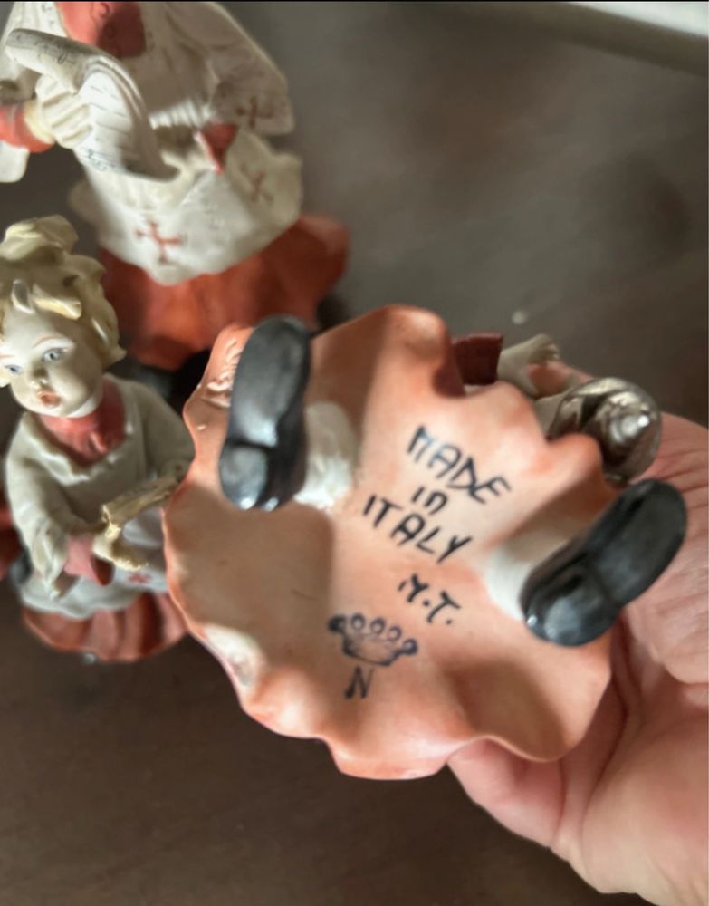 Rara Antiguidade porcelana meninos do coro Capodimonte