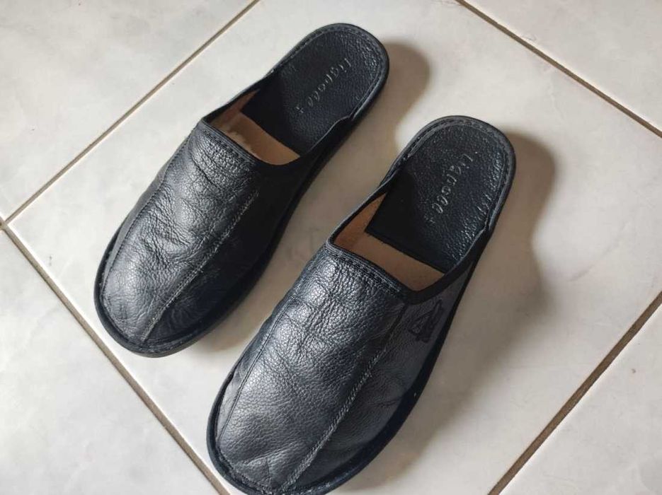 kapcie klapki skórzane góralskie laczki skórkowe ze skóry pantofle