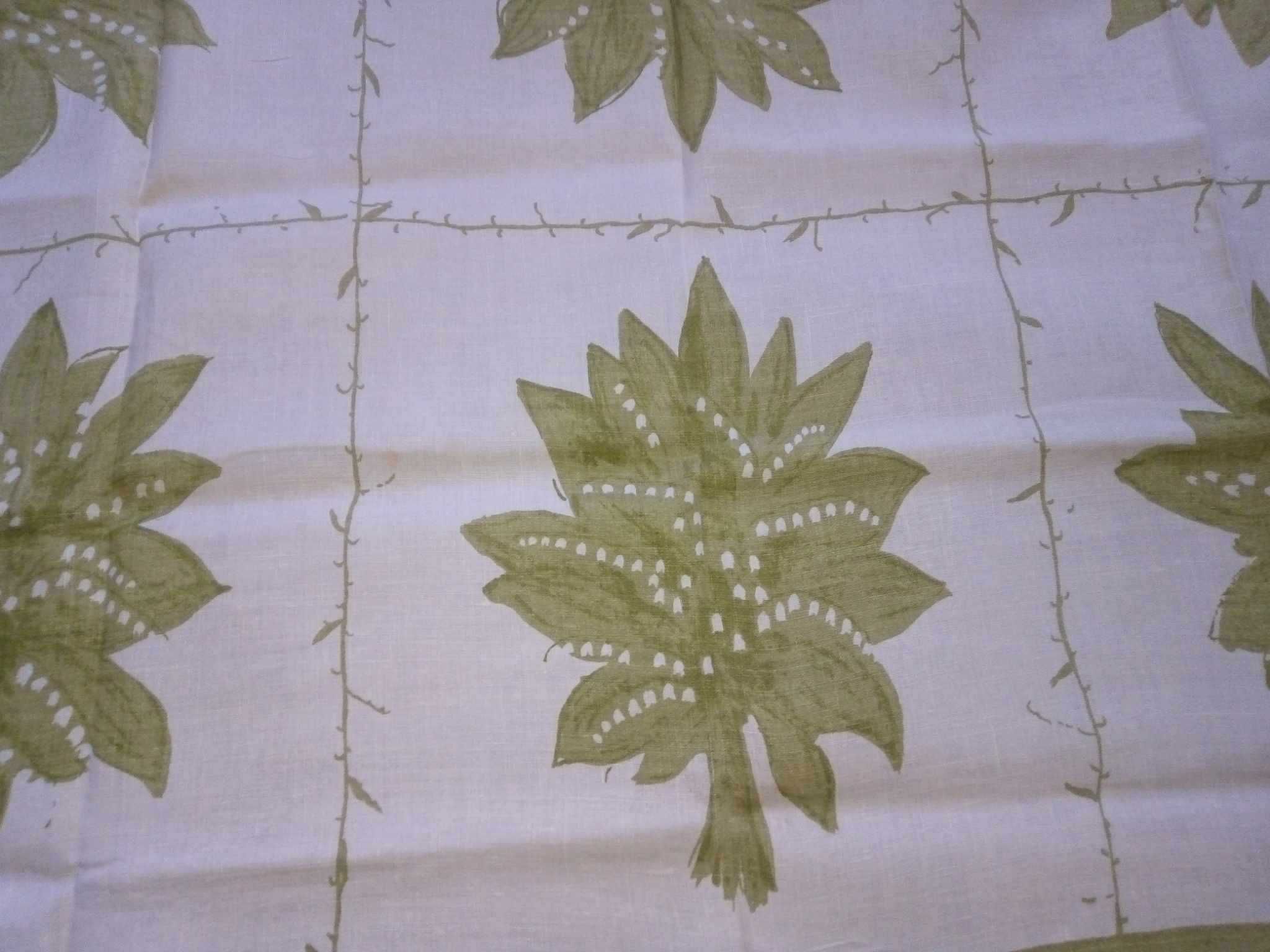 Obrus lniany gałązki rośliny zielony 120cm x 130cm stary PRL lata 50