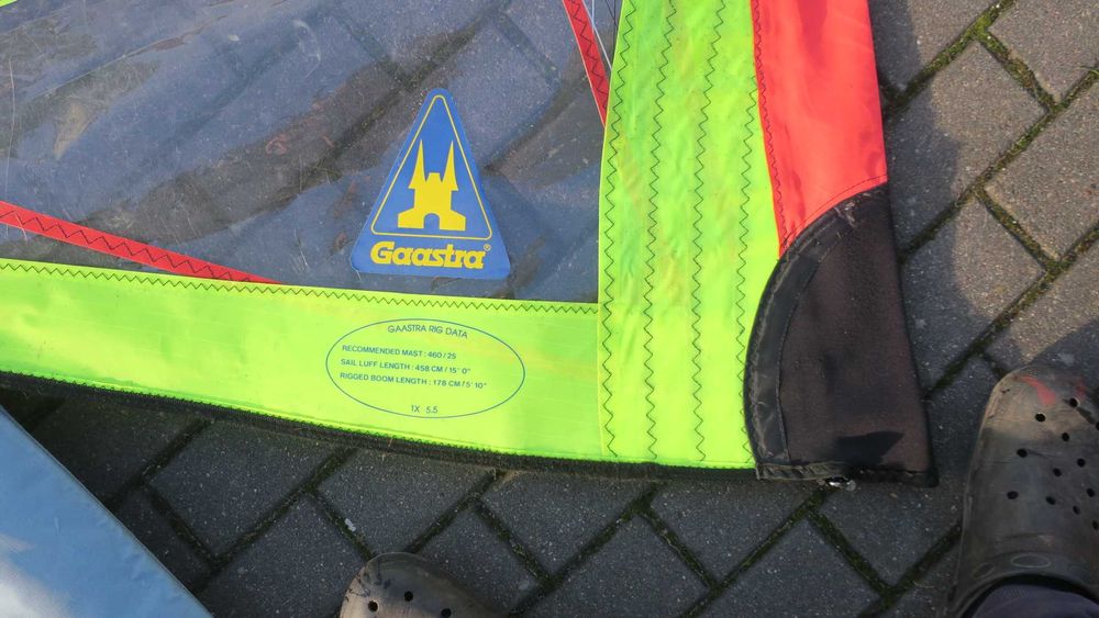 Zestaw windsurfingowy deska, żagiel, maszt, bom