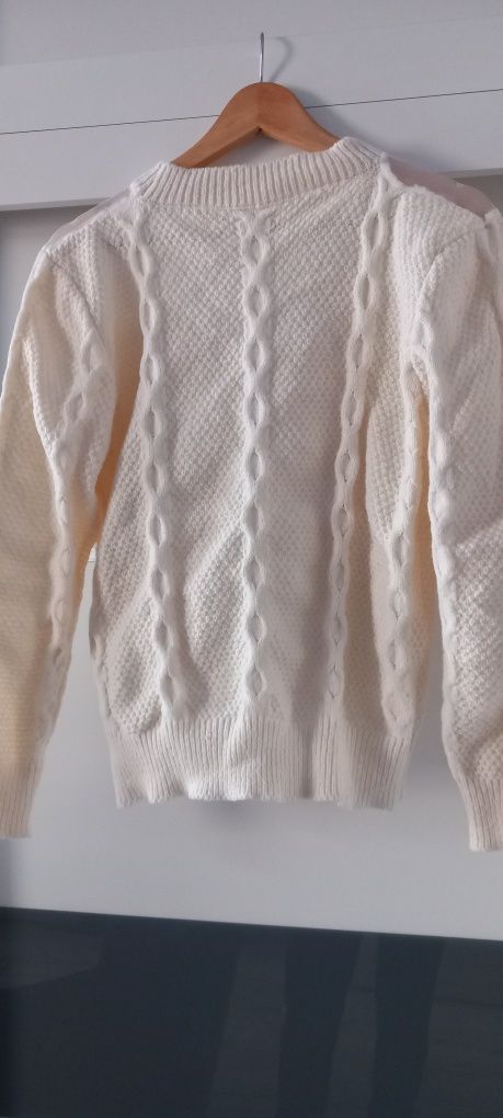 Sweter damski zimowy