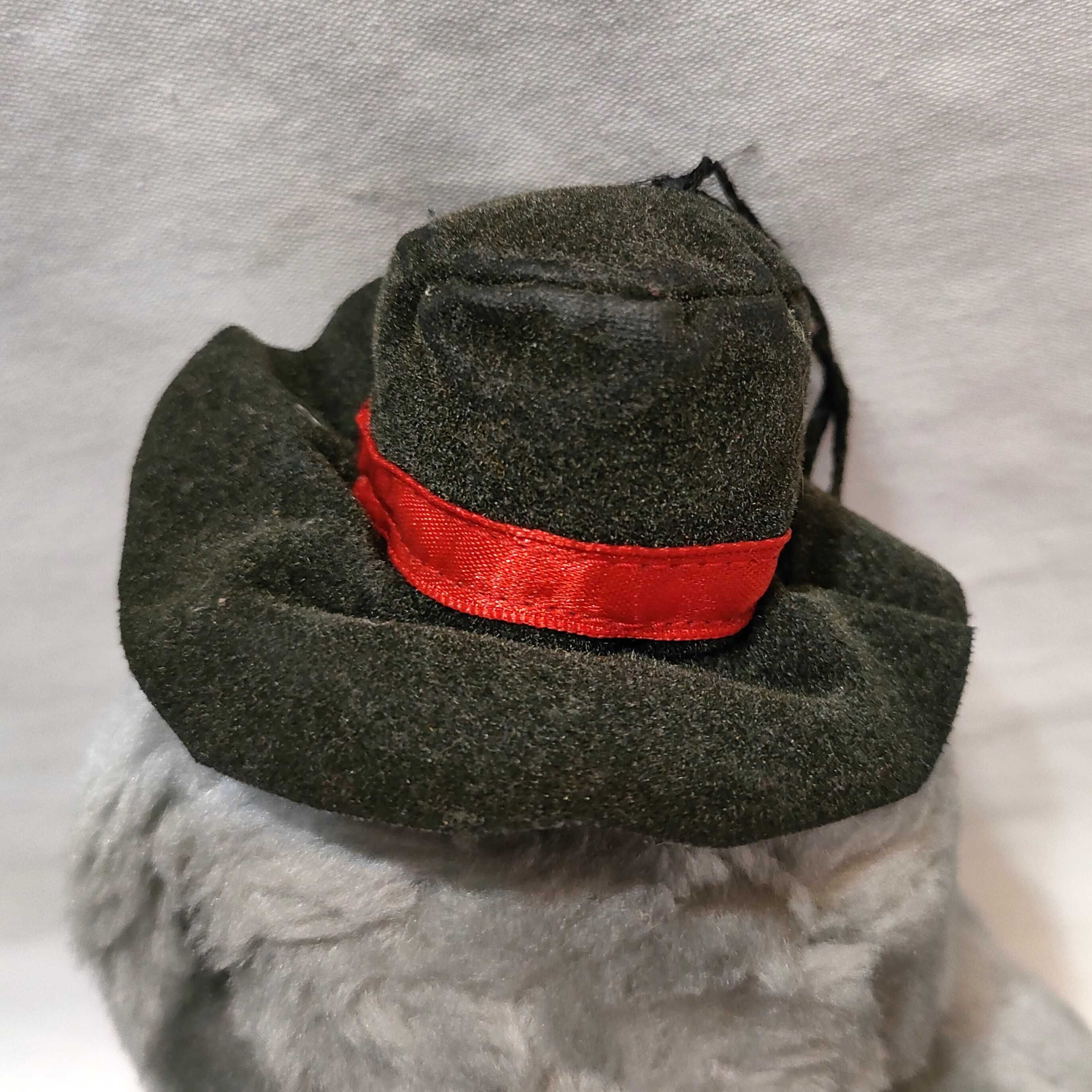Maskotka Foka w kapeluszu pluszak Clown Toys 27 cm