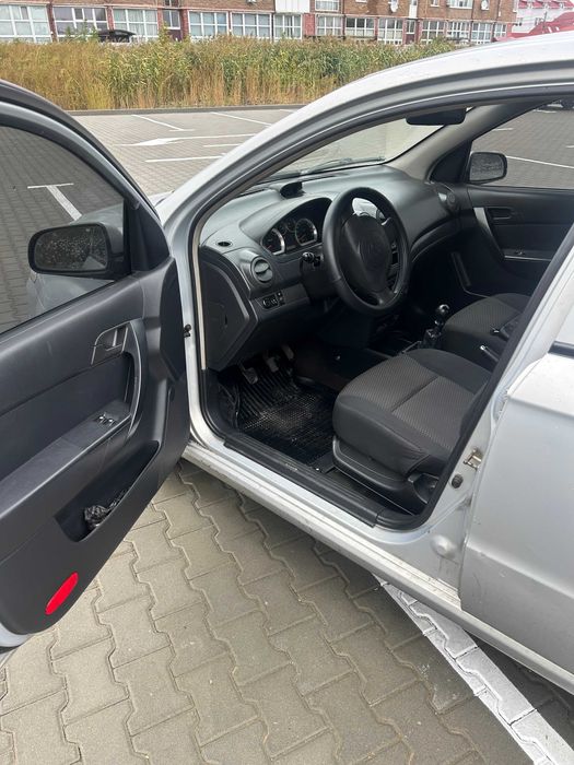 заз вида Шевроле Авео  LS 2012 года выпуска