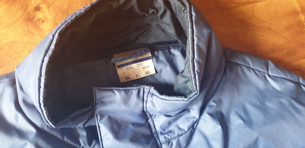 Kurtka męska Reebok ocieplana jesienna w kolorze jasno-granatowym r.