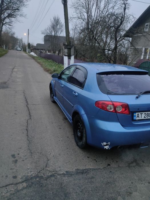 Продам Лачетті повністю на ходу, мотор 1.8