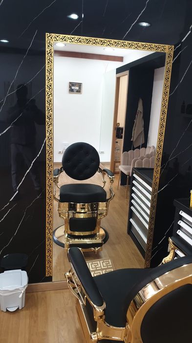 Vende-se artigos de barbearia e manicure