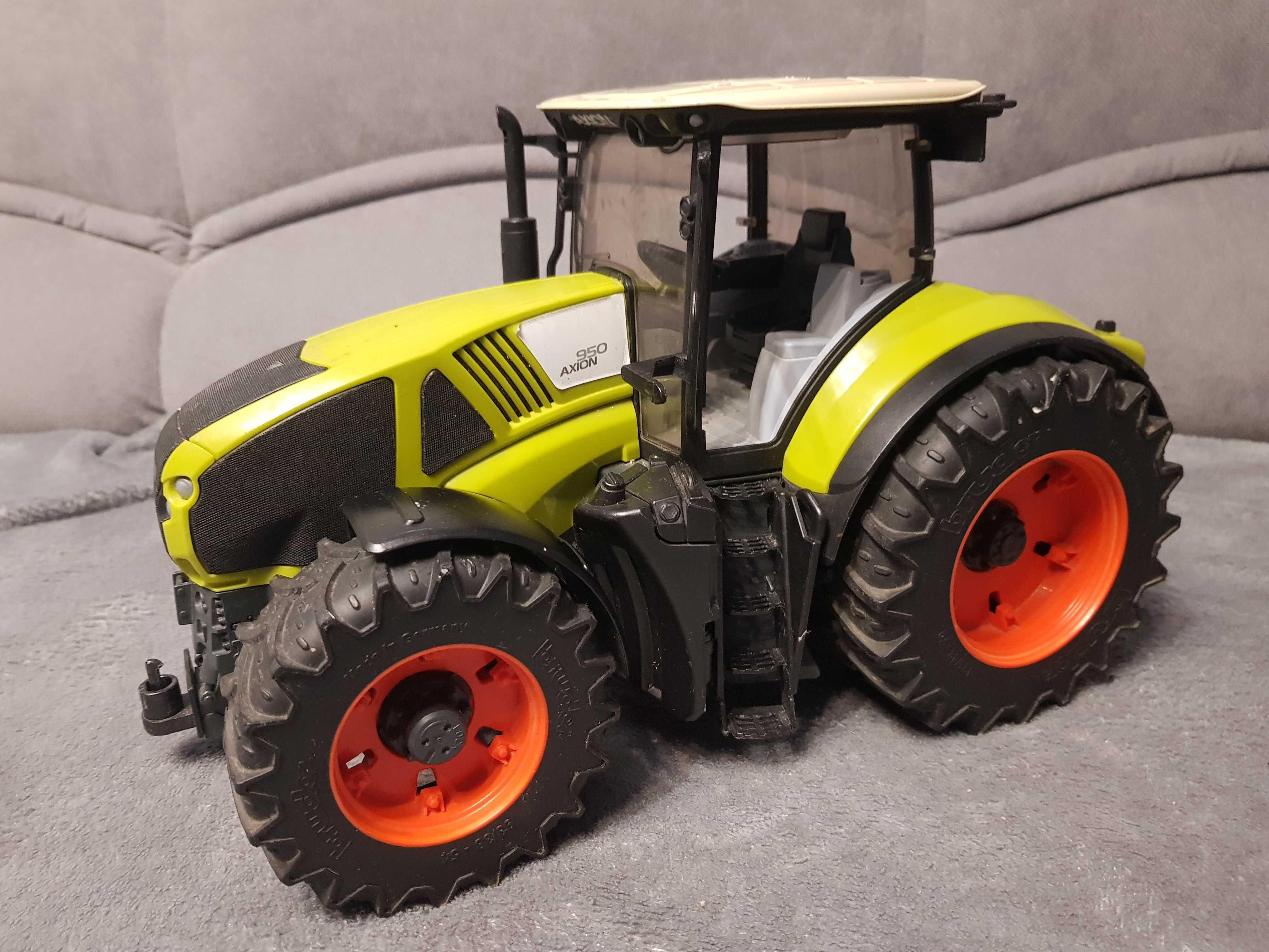 Claas Axion 950 Bruder