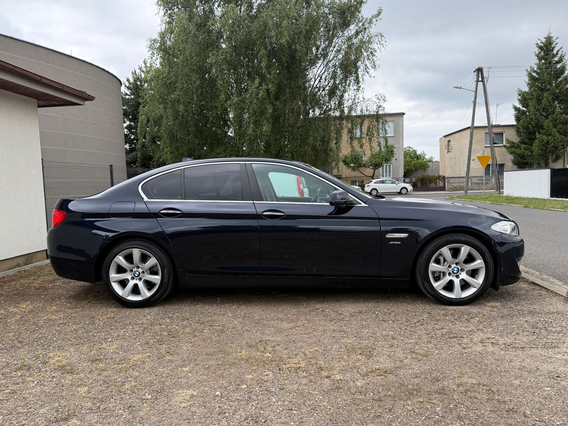 BMW Seria 5 BMW 530xd xDrive F10 | 258 KM | Granatowy | Bogate wyposażenie