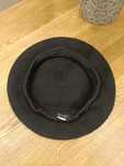Beret damski Reserved