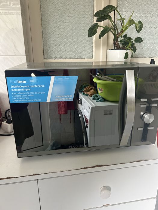 Micro-ondas CECOTEC ProClean 9110 FullInox (30 L - Com Grill - Inox)