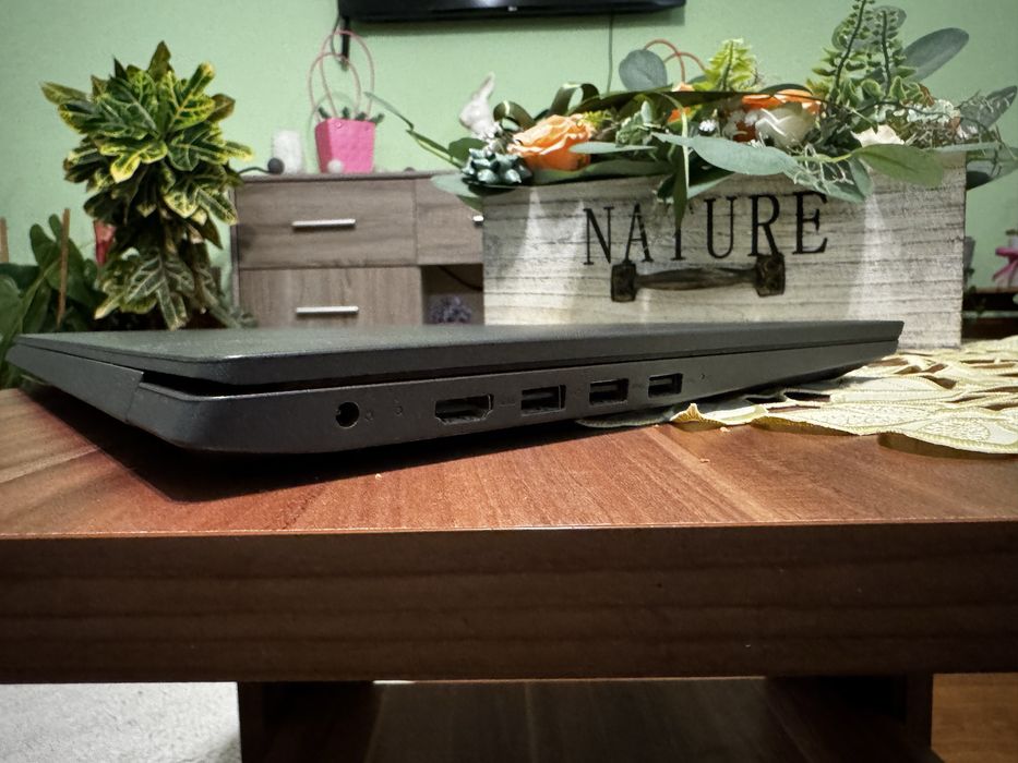 Laptop do pracy i nauki – Lenovo SSD, Windows 11