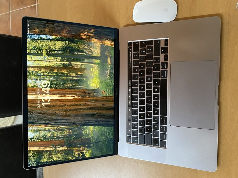 Macbook pro 2019 I9