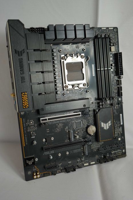 Материнська плата ASUS TUF GAMING B650-E WIFI AM5 Ryzen 5/7/9
