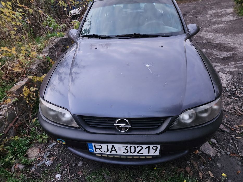 Opel vectra 1.8 v16