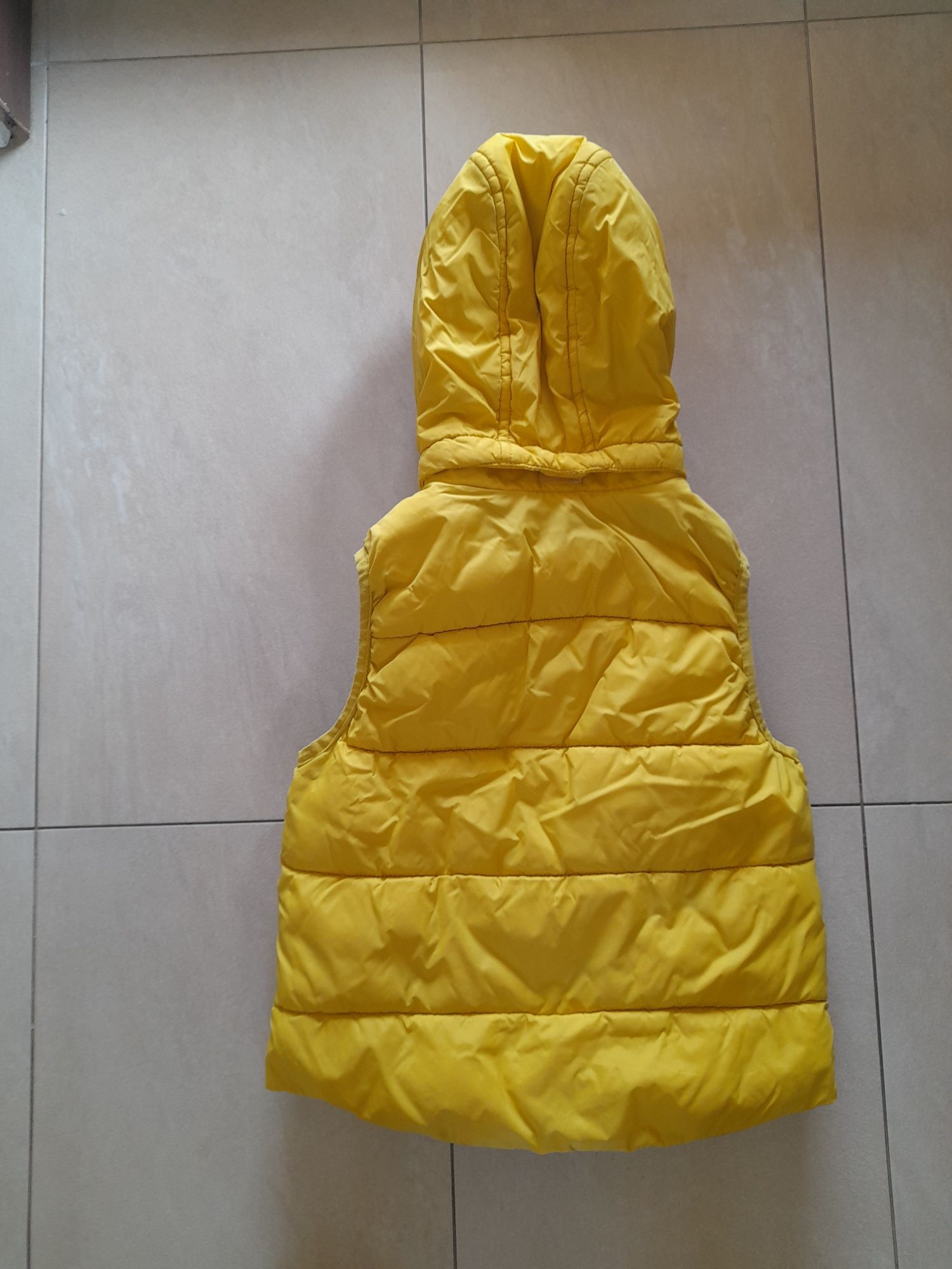 Piękna Kamizelka H&M 110/116