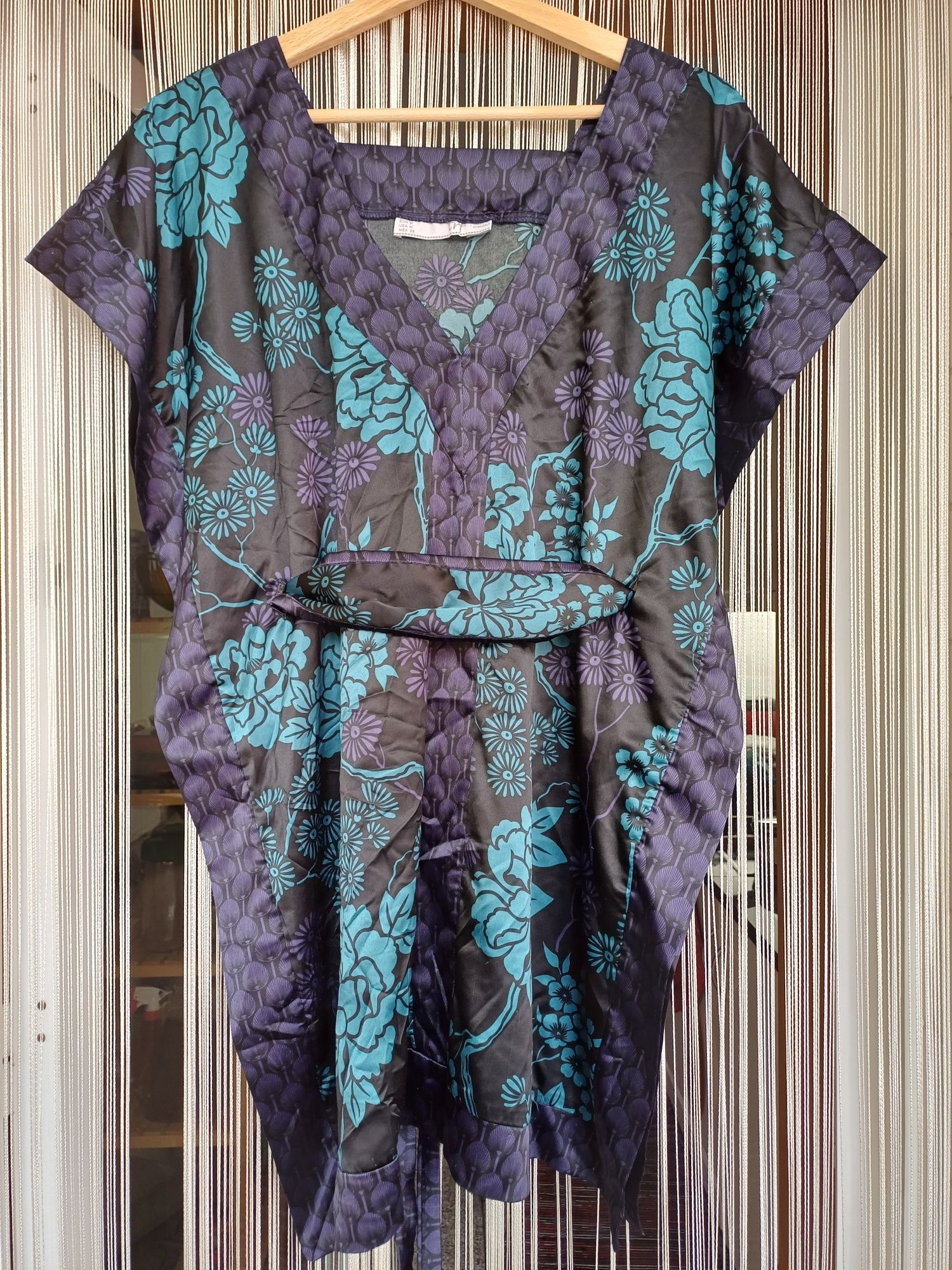 Vestido/Túnica/Kimono com padrão floral azul escuro/turquesa da Zara M