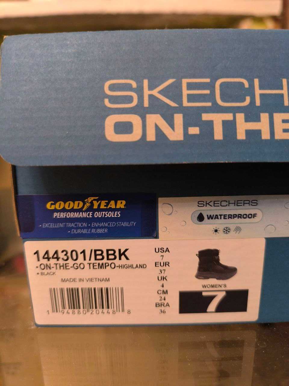 Походные ботинки Skechers